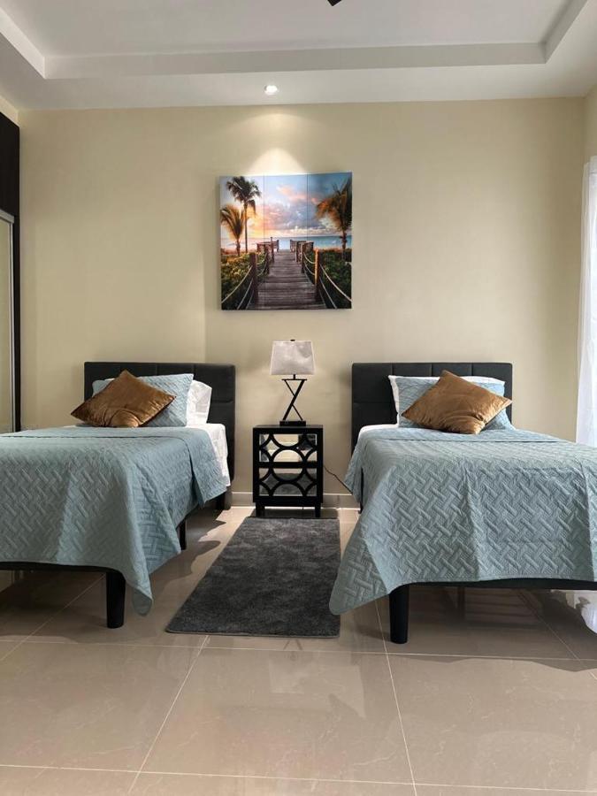 Casa Bella Vista @ Pyramid Point Villa Ocho Rios Eksteriør billede